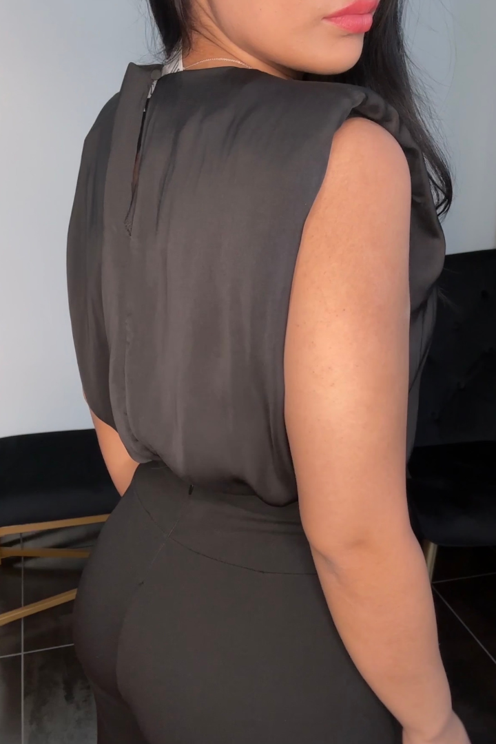 Feeling Flirty Top
